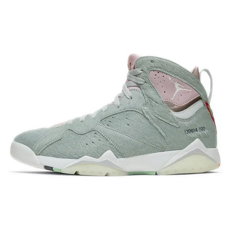 Air Jordan 7 Retro SE 'Hare 2.0' Men's Sports Sneaker, Grey Suede, for Everyday Wear, Runs Large, Sizes 8-13, Male, Standard Us