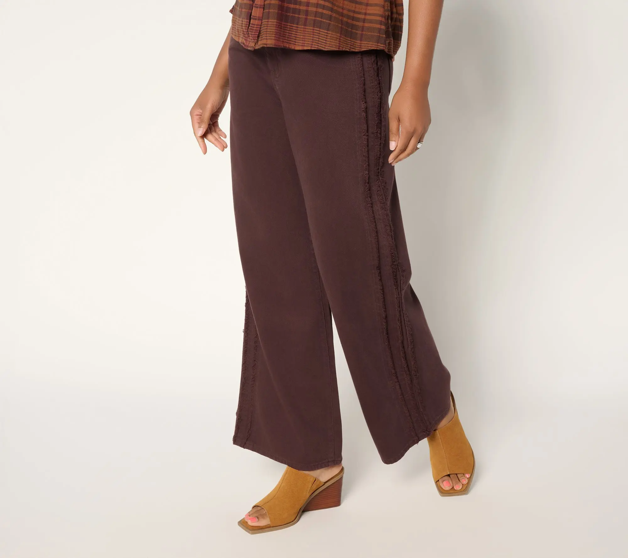 Me by Jennie Garth Petite Fray Detail Wide Leg Jeans