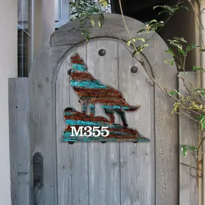Designocracy MA98227-12 12 in. Wolf Log Cabin Wooden House Number Sign Decor
