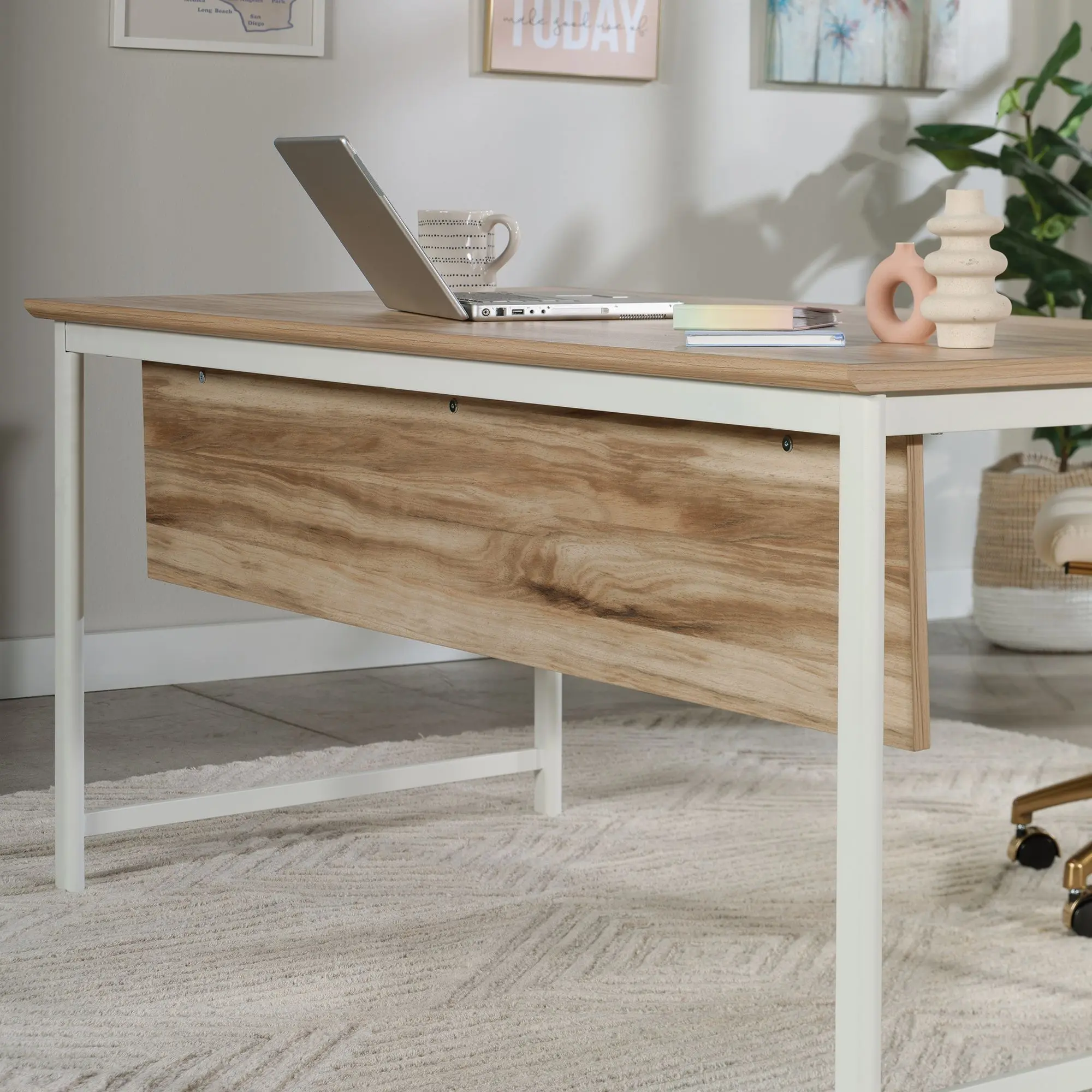 Sauder Bergen Circle Privacy Panel 72" Modern Wood Desk - Spacious Tabletop, Sturdy Metal Frame, Engineered Wood Build - Home Office Ideas, Contemporary Home Decor for WFH, Study Setup Workstations, Office Inspo