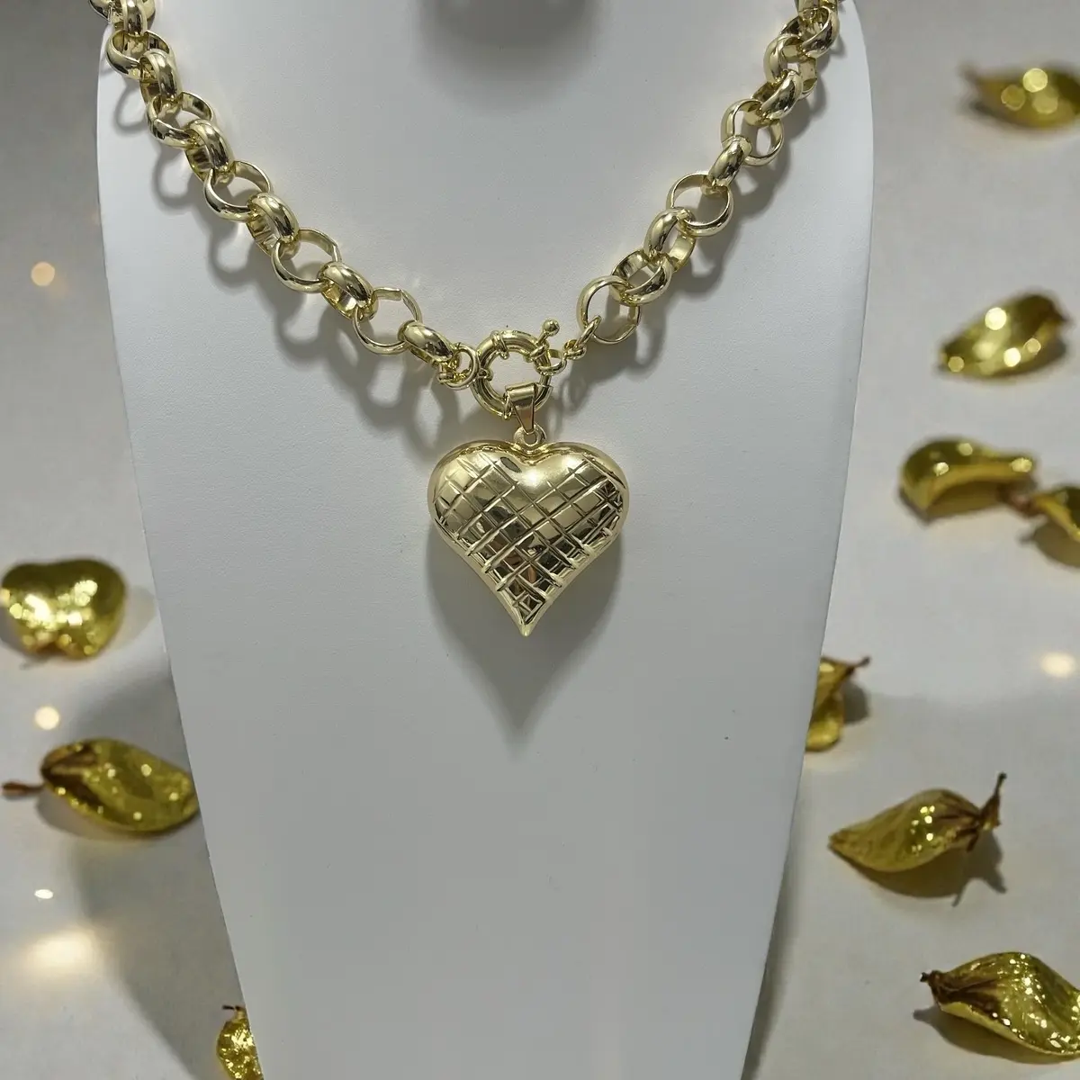 Santiago Jewelry #92 Gold Plated 14k Heart Pendant Necklace with Chain for Women Elegant Fashion Accessory