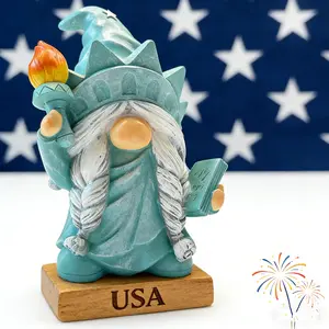 Hodao  Statue of Liberty Gnome Resin Statue - Patriotic Garden Decor with Torch and Book Unique Gift Idea for Home and Garden