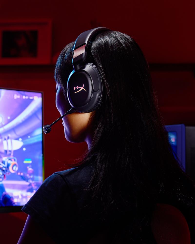 HyperX Cloud Flight 2 - Wireless Gaming Headset HyperX Cloud Flight 2 - Wireless Gaming Headset