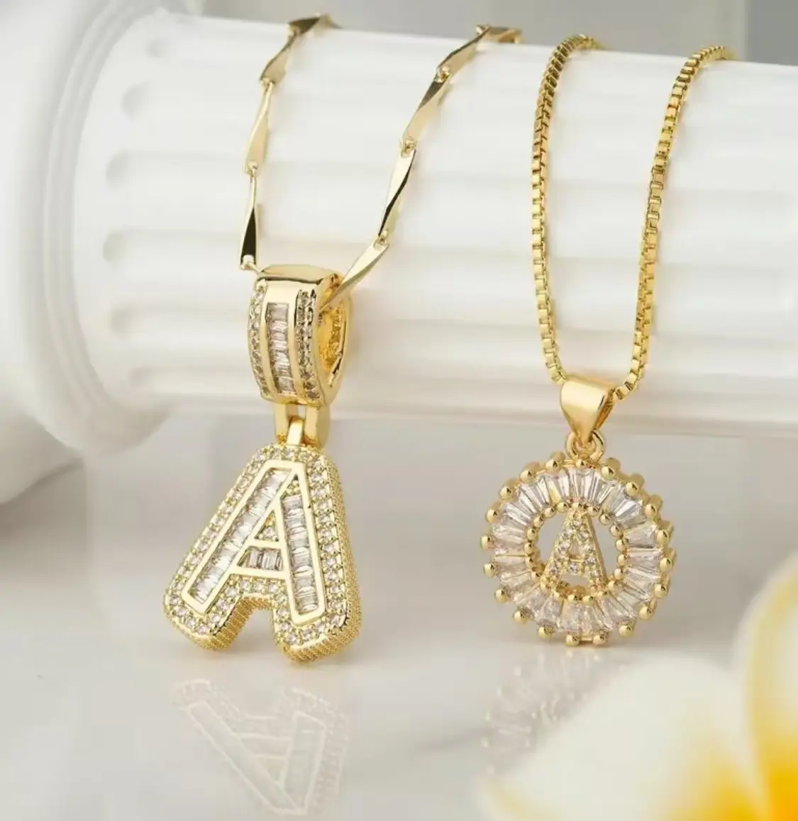 2-Pack Initial Letter Necklace 14K Gold Plated Shiny Delicate Fashion Chunky Custom Name Personalized Round Pendant Zircon Letter Necklace Valentine's Day Anniversary Jewelry Set Gift for Mom, Daughter, Boyfriend, Girlfriend, Christmas Gift