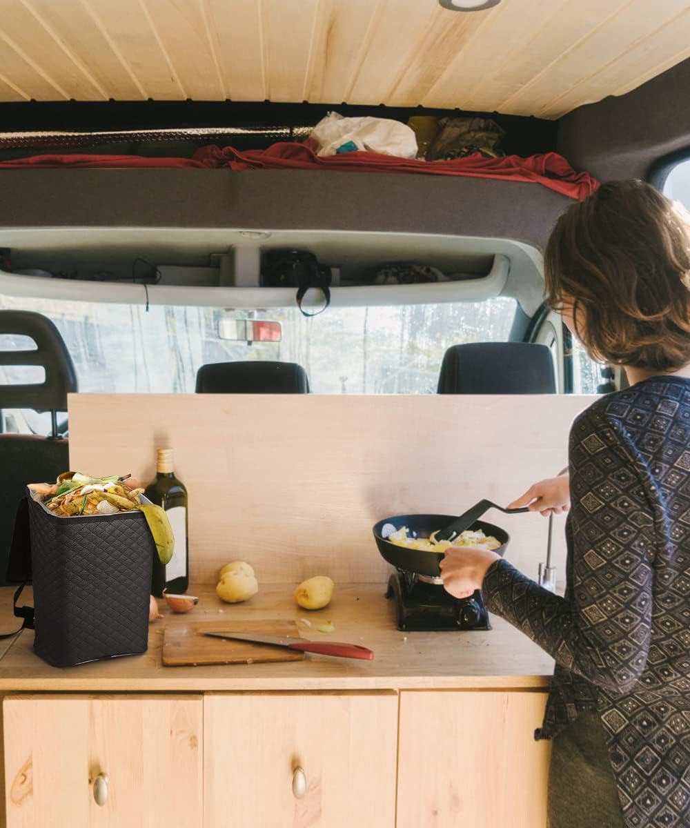 Tsumbay 2 Gallon Car Trash Can with Lid - Leakproof PU Leather Auto Garbage Bin, Removable Waterproof Liner, Hanging Car Trash Can for SUV, Truck, Travel, Camping Accessories