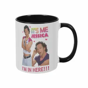 It’s Me Jessica Funny Meme Mug (11oz/15oz) Bold Text Graphic Design Colorful Print Durable Ceramic Cup Perfect for Office Desk Morning Coffee Birthday Gift Friendship Surprise Party Decoration Use
