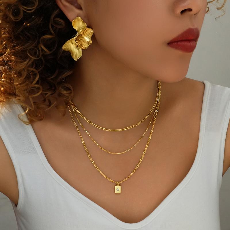 17KM 3Pcs 14K Gold Plated Layered Necklaces for Women ， Trendy Stackable Choker Paperclip Box Chain Jewelry Set