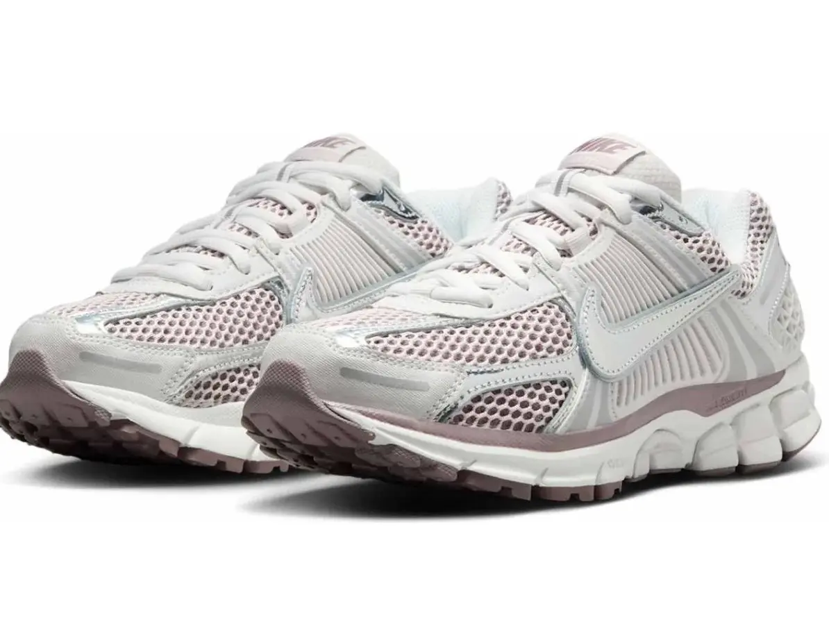 Nike Zoom Vomero 5 Metallic Silver Platinum Violet Women's Sneaker