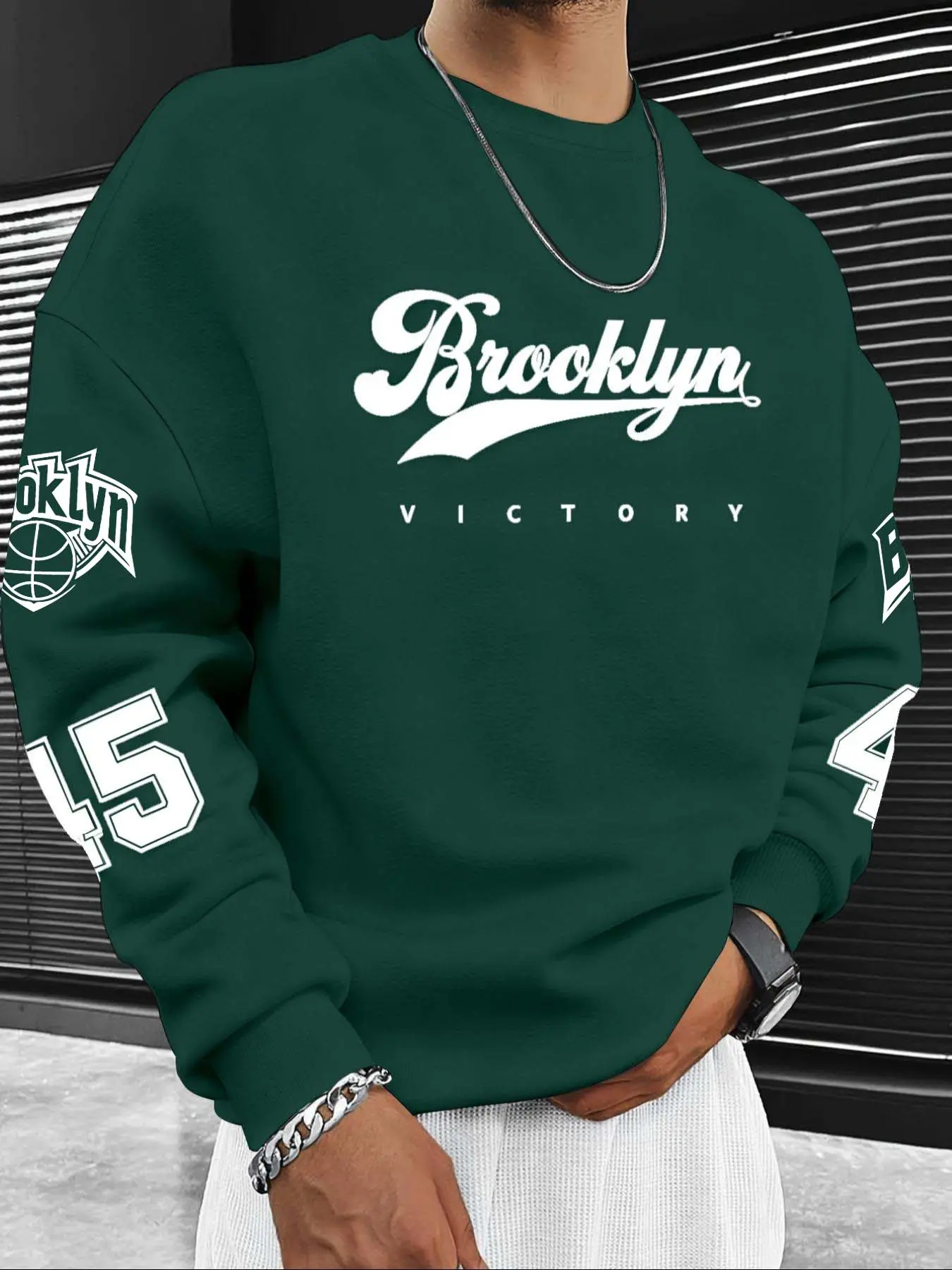 Men's Letter and Number Print Fleece Long Sleeve Pullover Sweatshirt, Casual Warm Sweatshirt, Fleece Sweatshirts, Casual Classic Aesthetic Thick Fabric Fitted Round Neck Top for Fall & Winter, Apparel