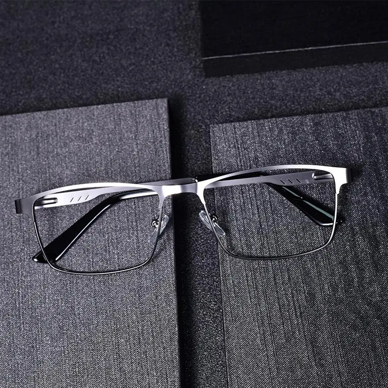 Men's High-Quality Full Rim Square Frame Metal Reading Glasses Blue Light Blocking Photochromic Presbyopic Eyeglasses +1.0 to +4.0 Strength for Clear Vision