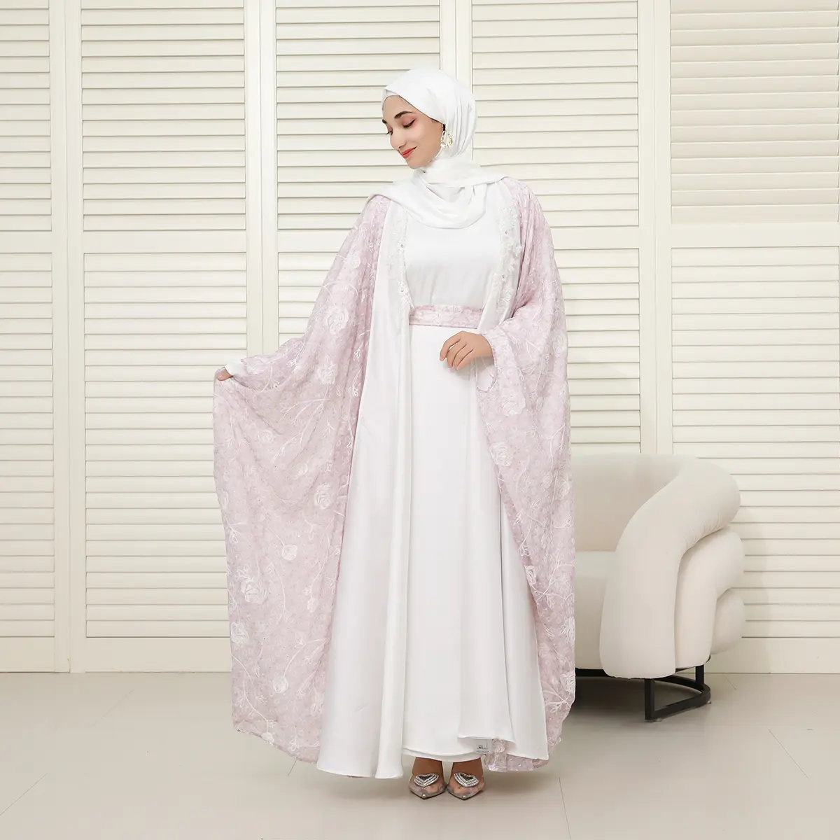 Reversible 4-Piece Batwing Abaya Set – Satin & Embroidered Chiffon (NCS018)