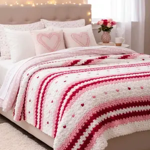 Heartbeat Rows Chunky Knit Blanket
