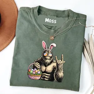 Comfort Colors Funny Bigfoot Easter Egg Rock Sasquatch Easter Day T-Shirt