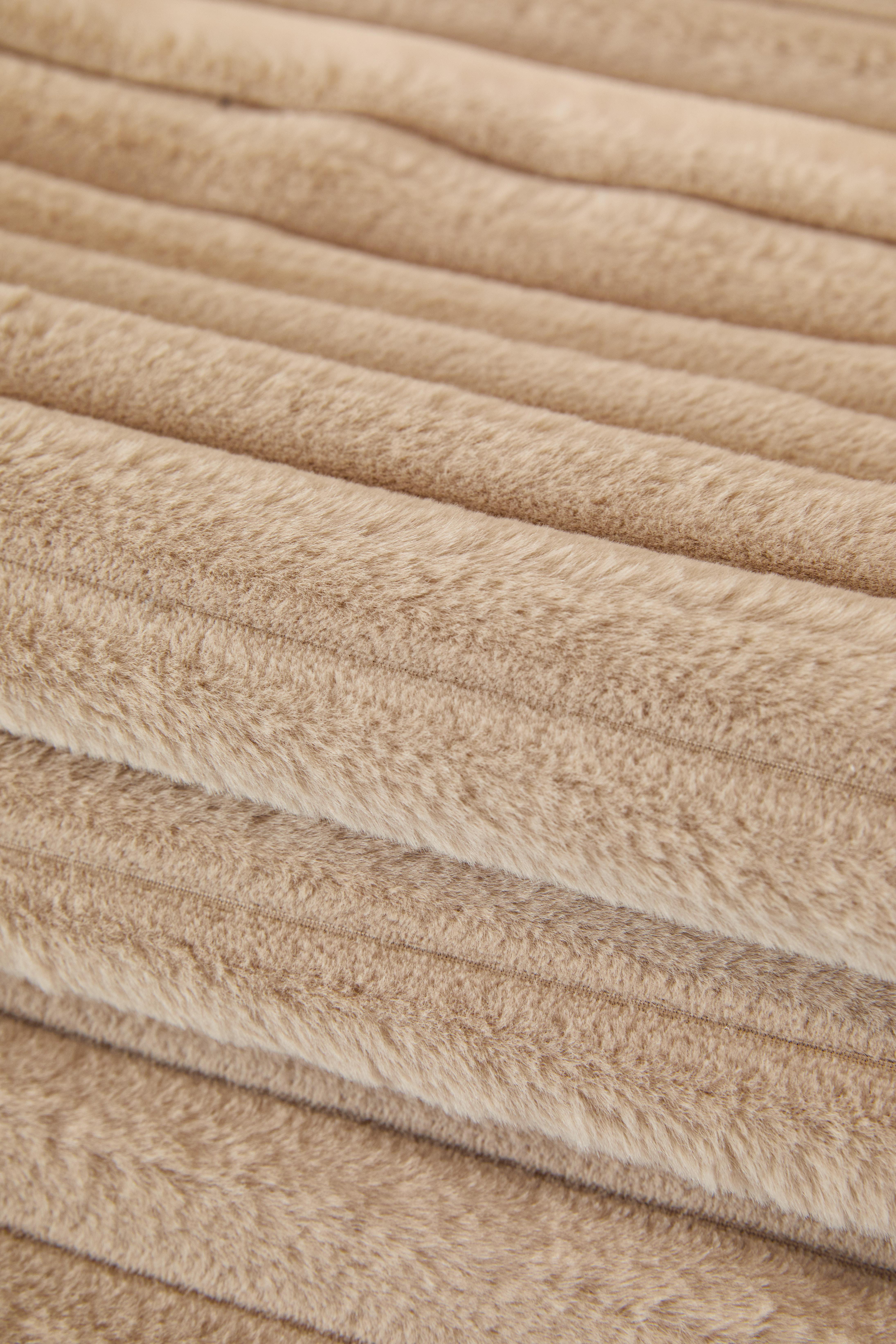 【SlumberHome】Pure Color Sofa Cover, Anti-Slip Sofa Protector, Soft Comfortable Sofa Pillow Case, Decorative Room Accessory for Living Room, Reusable Home Furniture Protection Durable Cushions couch cover for sofa