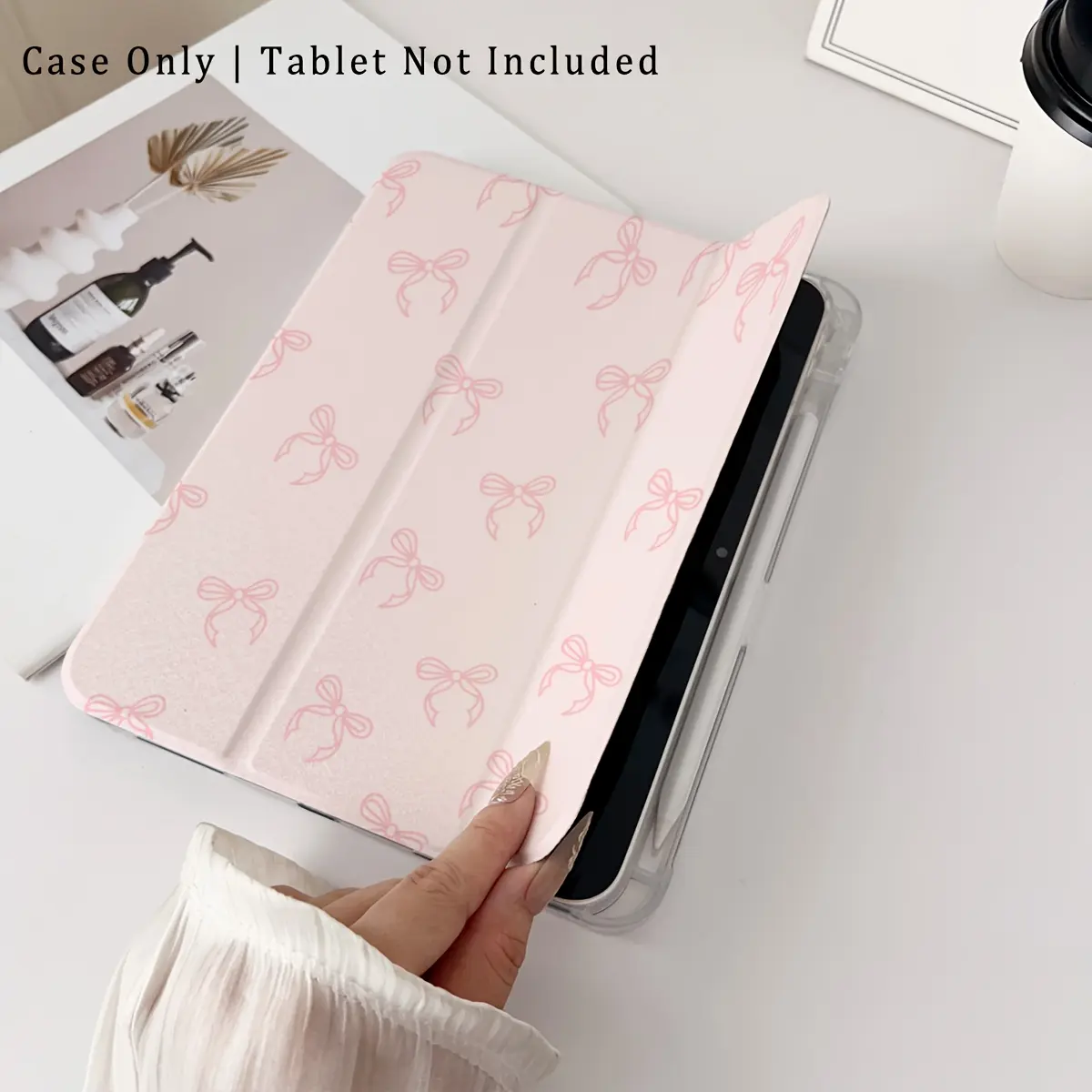 This pink bow-patterned, foldable, non-slip TPU protective case features an adjustable stand and pen slot, and is compatible with Samsung S10, S7+, S8+, S9+, S9FE, S10+, S6 Lite, iPad mini, iPad Air, iPad Pro/iPad 10th and 11th generation models.