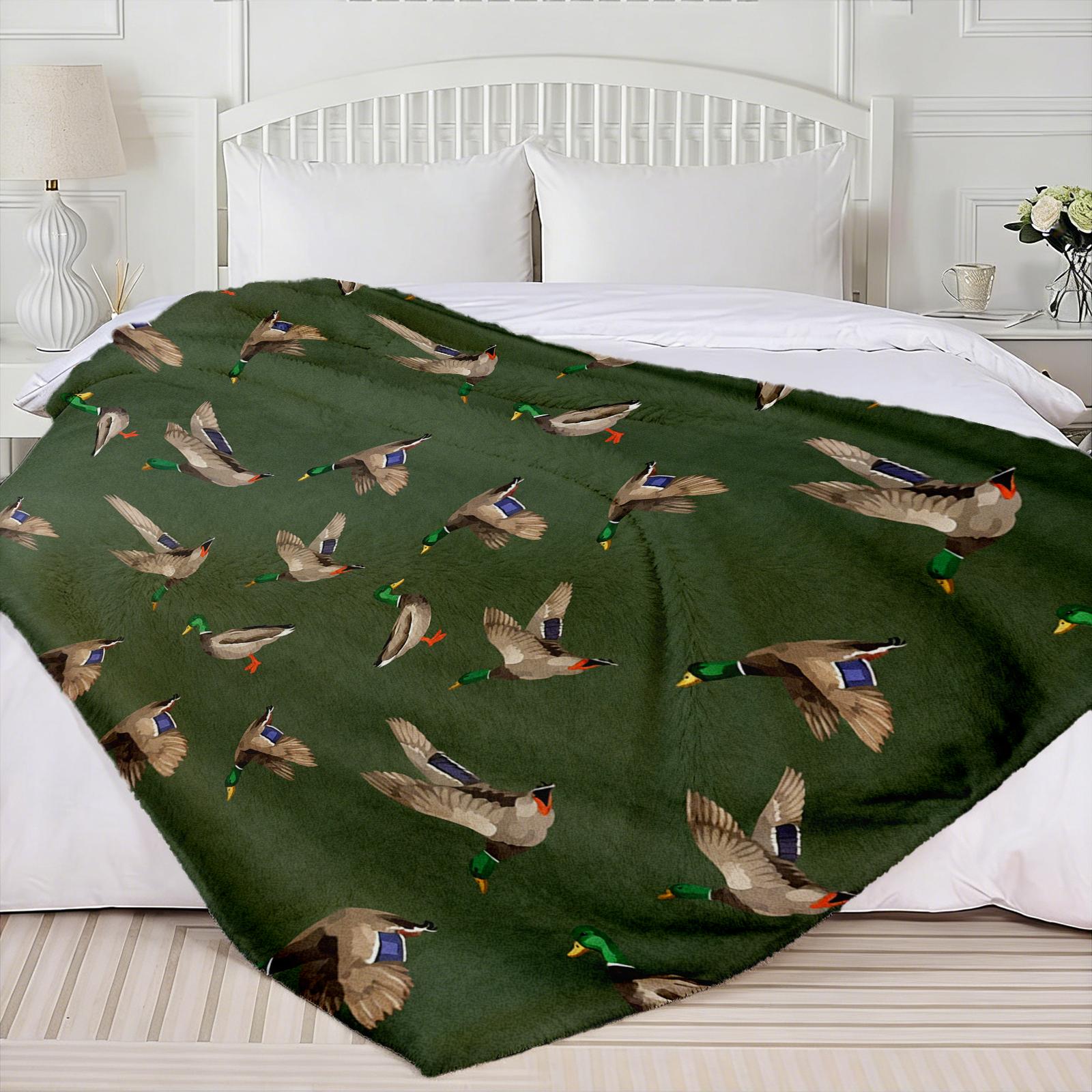 Duck Pattern Blanket, Soft Warm Throw Blanket, Air-conditioned Room Blanket, Warm Nap Blanket for Home Office Travel Camping bed sofa couch room decoration
