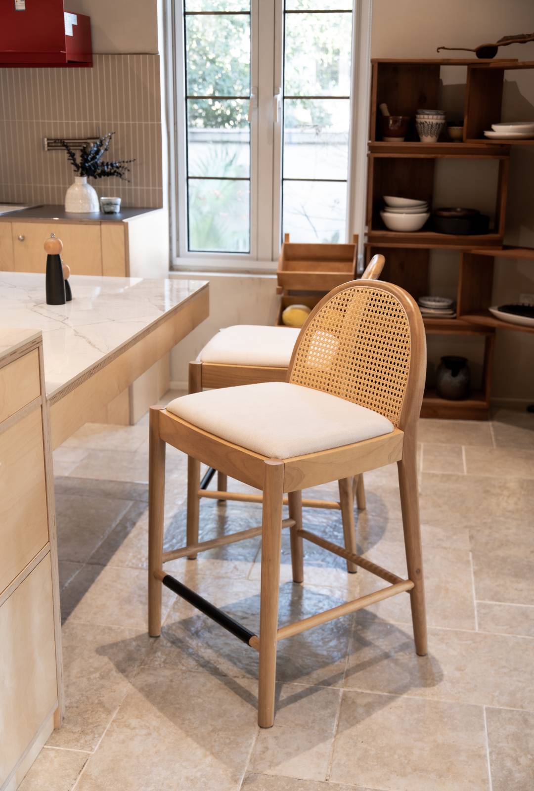 DAYALANE Modern Salem Rattan Bar Stools Set of 2 - Beige Black White Gray - Counter Height Barstools with Wood Legs for Kitchens - Elegant Rattan Backrest & Festive Dining Room Chairs