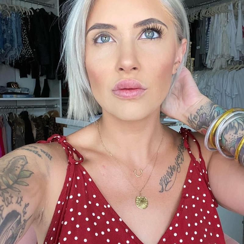 Younique Moodstruck Epic twisted mascara Makeup luxury cosmetic lengthening