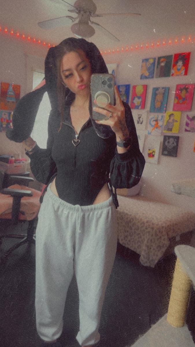 Item: BLACK, One size