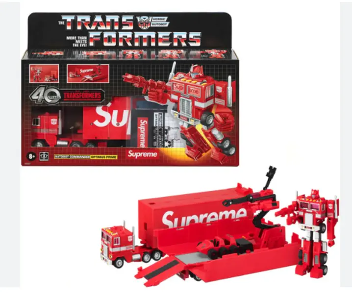 Supreme Transformers G1 Optimus Prime Figure Red