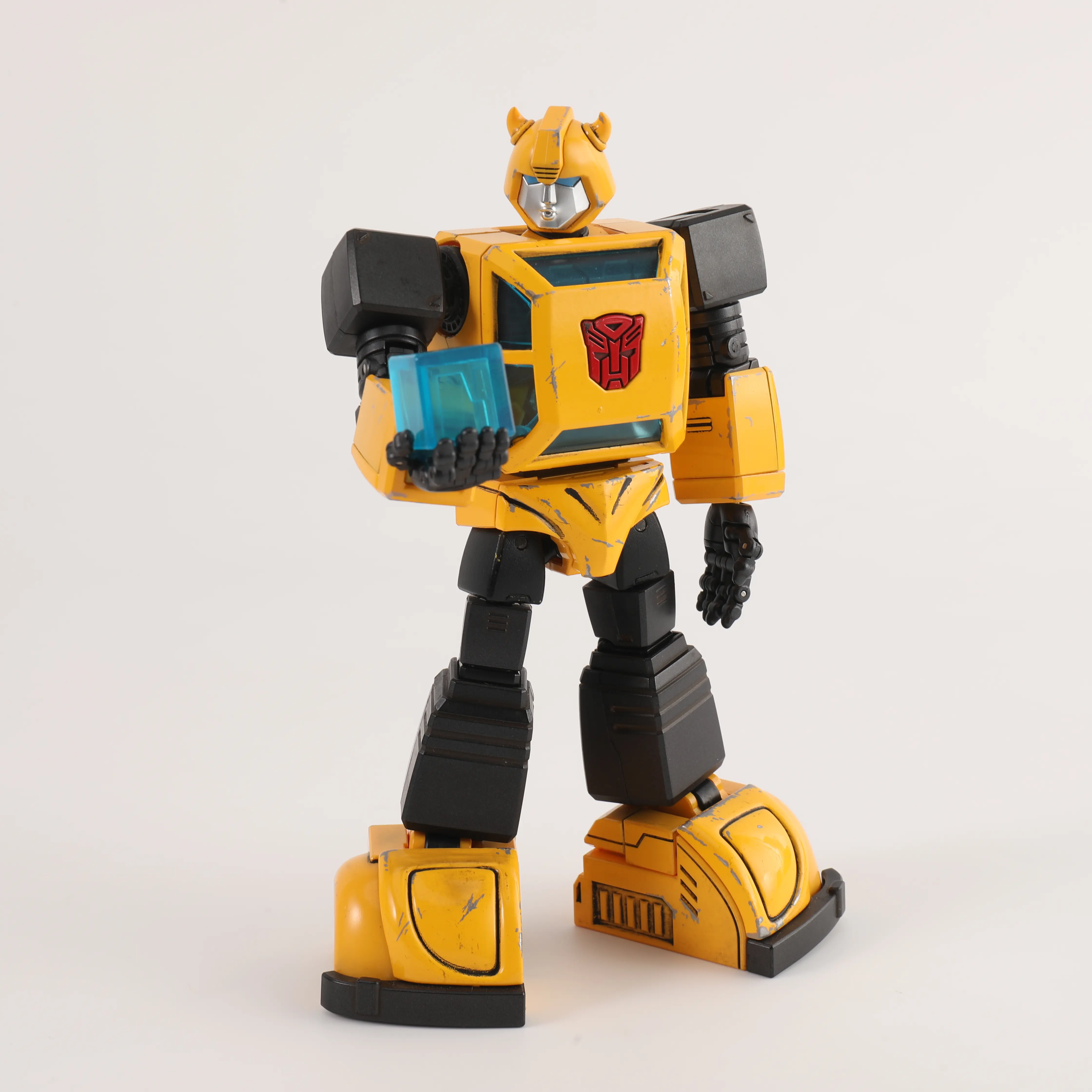 TRANSFORMERS Generation 1 Transformertoys Collectible Figurines Set - YOLOPARK AMK PRO Series, 20cm Poseable Model Kits with Metal Parts, Blue-Lit Eyes, Battle Damage, Optimus Prime, Nemesis Prime, Megatron, Starscream Figurine Collectibles, Poseable Coll