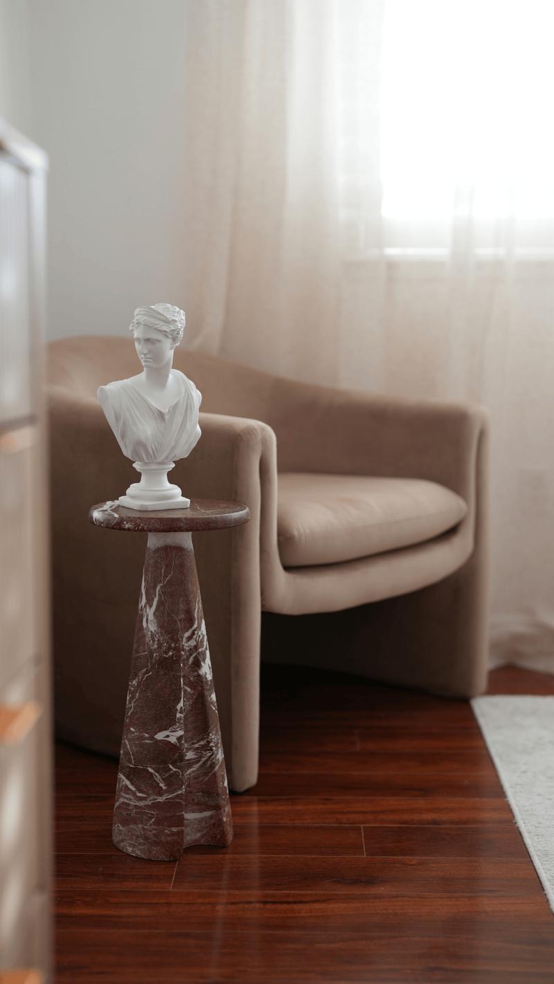 DAYALANE [Valentine's Day] Modern Lauren Cultured Marbled Effect Side Table for Living Room, 9 "Round Stone Side Table Vintage Night Stand, Small Rustic Red End Table for Drink in Bedroom Apartment Waiting Room, Black White and Red