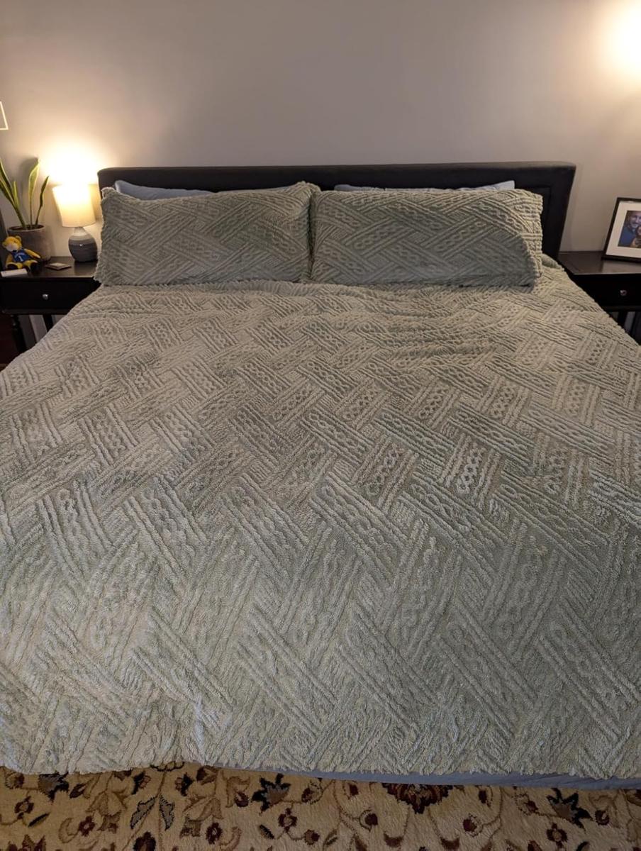 Item: Dark Gray, FUll/Queen