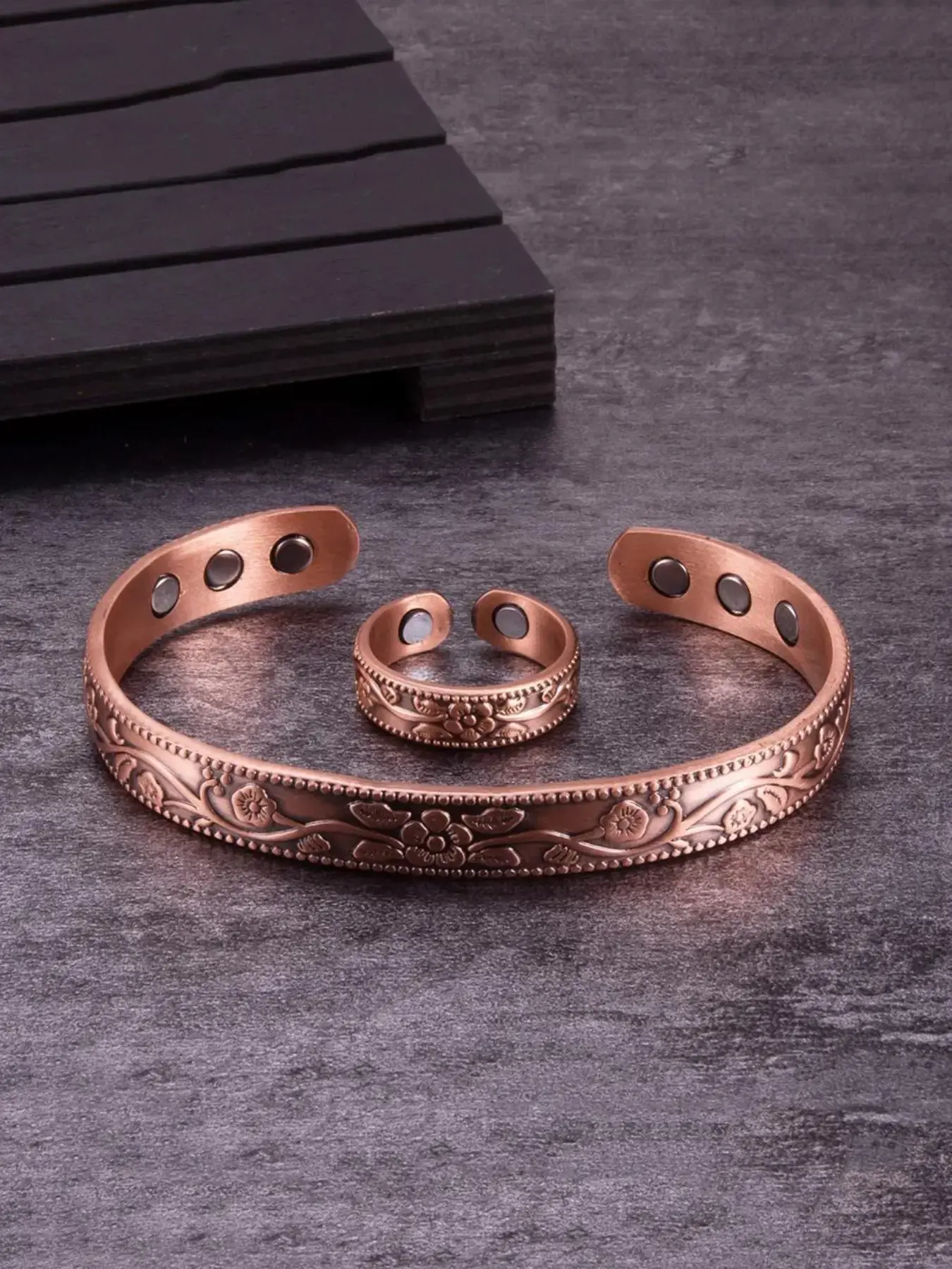 Women's 1-Piece Pure Copper Jewelry Set - Vintage Minimalist Bracelet and Magnetized Ring with Leaf Print, Daily Wear Fashion Costume Accessories, Trendy Jewelry Set, Accessory Set