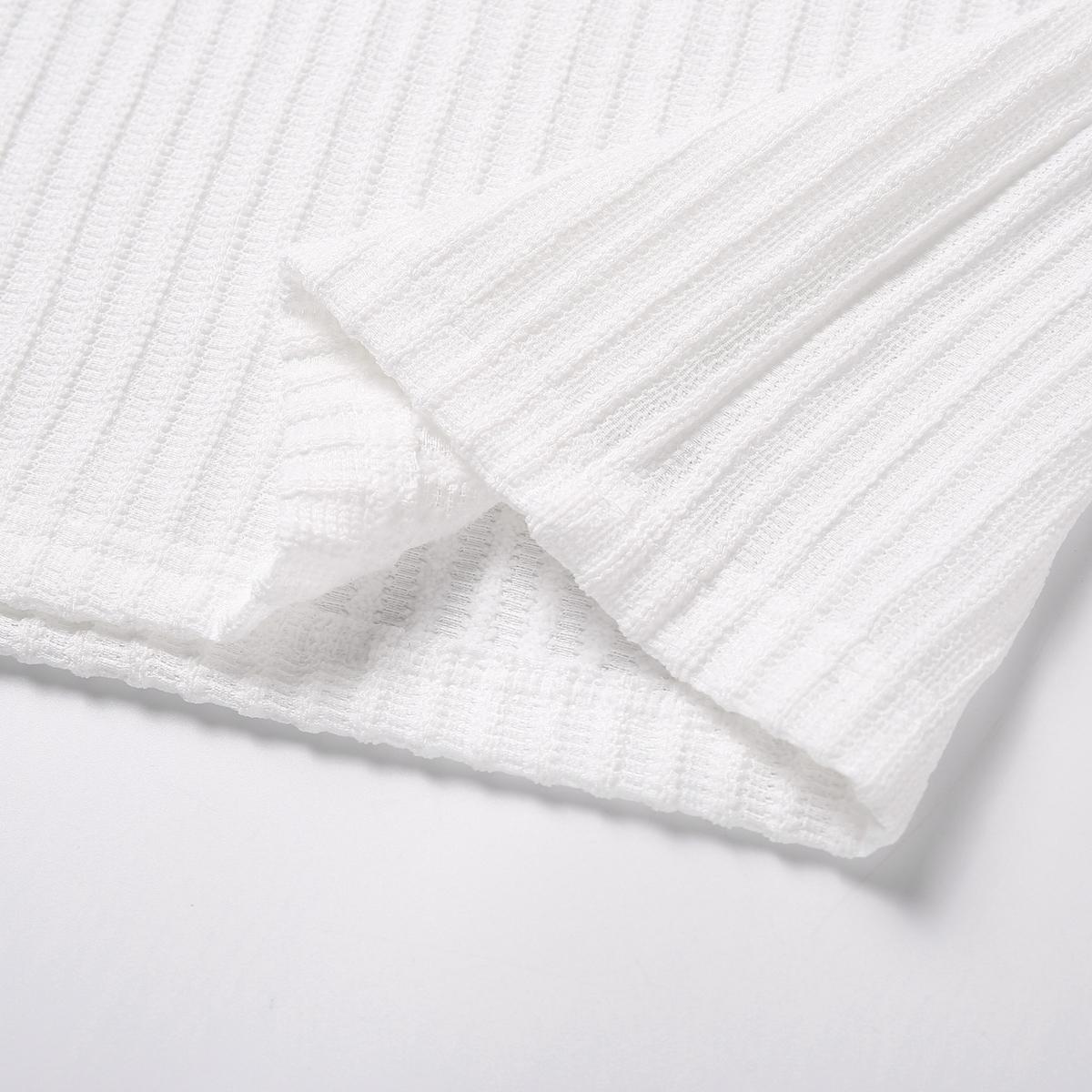 Classic men's solid color summer polo shirt shorts set, regular version with vertical fine stripe texture and exquisite collar design to create a refined casual look