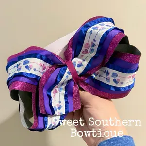 Arrow Heart Glitter Boutique Jumbo Hair Bow 1