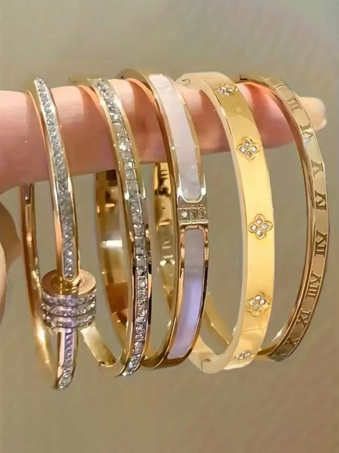 5-Piece Waterproof Titanium Steel Bracelet Set, Rhinestone Star Design, Plated, Versatile Style, Unisex Jewelry, Stackable Bracelets