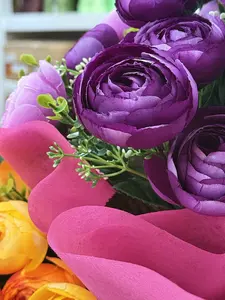 20" x 20" Non-Woven Flower Wrap Sheets – 100 Pack 20" x 20" Non-Woven Flower Wrap Sheets – 100 Pack