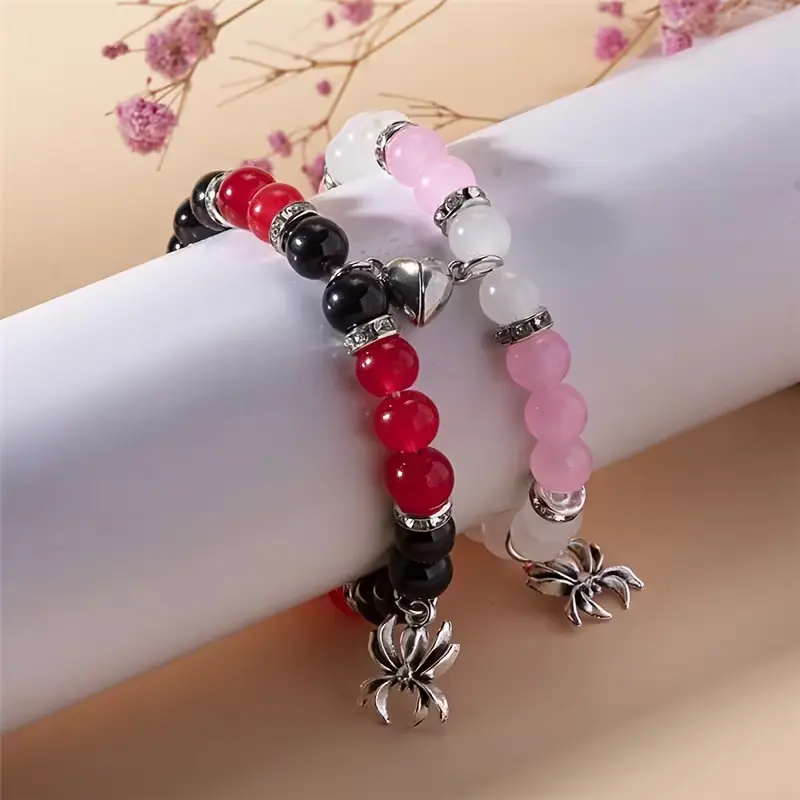 2-Piece Set: Spider Pendant, Heart Shape Magnetic Couple's Bracelets, Summer Fashion Jewelry Gifts