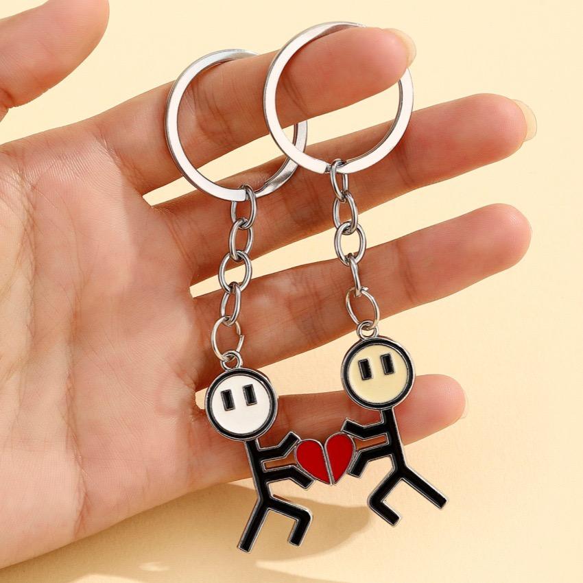 2pcs  Matching Heart Keychains Gift for Couples & Best Friends,Family,To Express Love