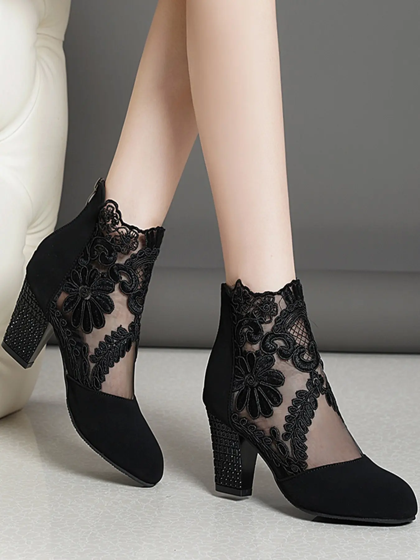 Women's Ankle Boots and Short Boots, Hollow Out Mesh Sandals, New European and American Style, Classic, Lace Up, Thick Heel, High Heel, Large Size