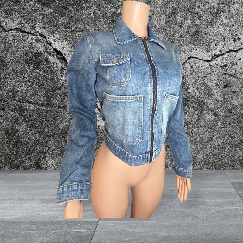 Blue Denim Jacket with Zipper and Pockets - Stylish & Comfortable #denimjacket for Everyday Wear