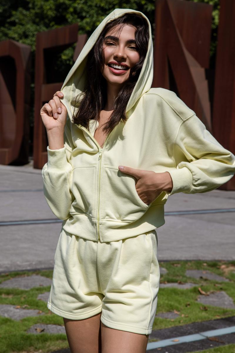 Chicovar Women's Zip Up Hoodie Sweatshirt Track Jacket with Pockets, Long Sleeve Casual Athletic Jacket for Workout, Running, Gym, Walking & Travel