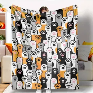 Cute Cat Paw Flannel Blanket Cartoon Kitty Claw Print Design Soft Cozy Warm Lightweight Fleece Perfect for Bedroom Sofa Office Pet Lounge Housewarming Gift Relaxing Nap Decor Use