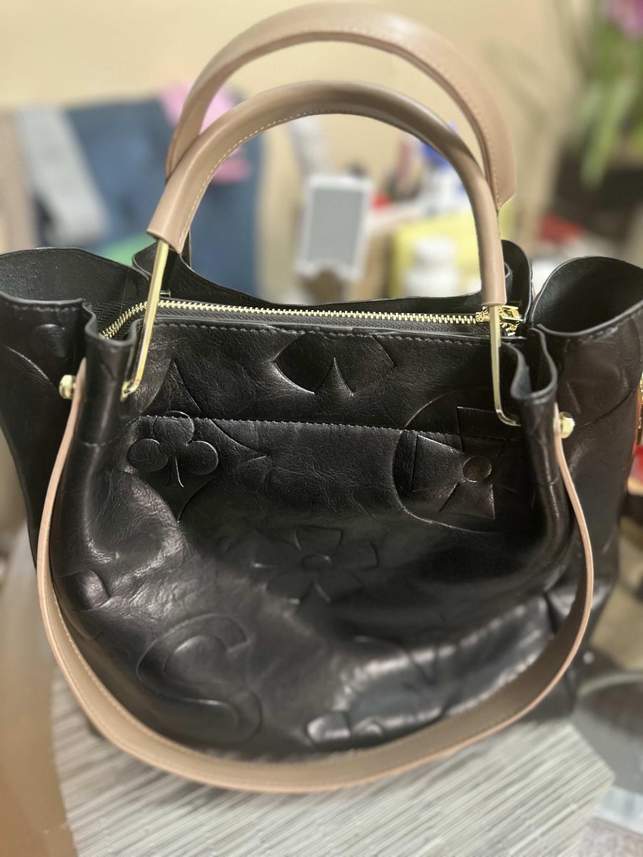 Item: Black, Please Refer To The Pictures for Dimensions