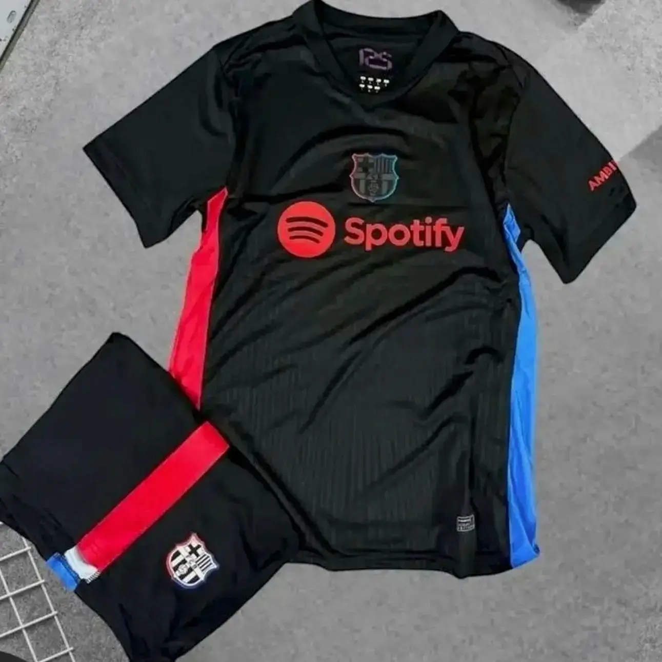 FC Barcelona Retro 2015 Football Club Kit, Collectibles Jersey for Fans