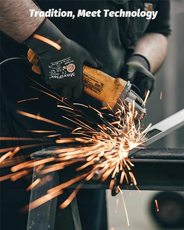 【February Faves】Huusk Japan 12 Inch Hand Forged Slicing Knife for Meats, Ribs, Roasts - Brisket Carving Knife for BBQ and Christmas Gifts – Perfect Father's Day  Gift!