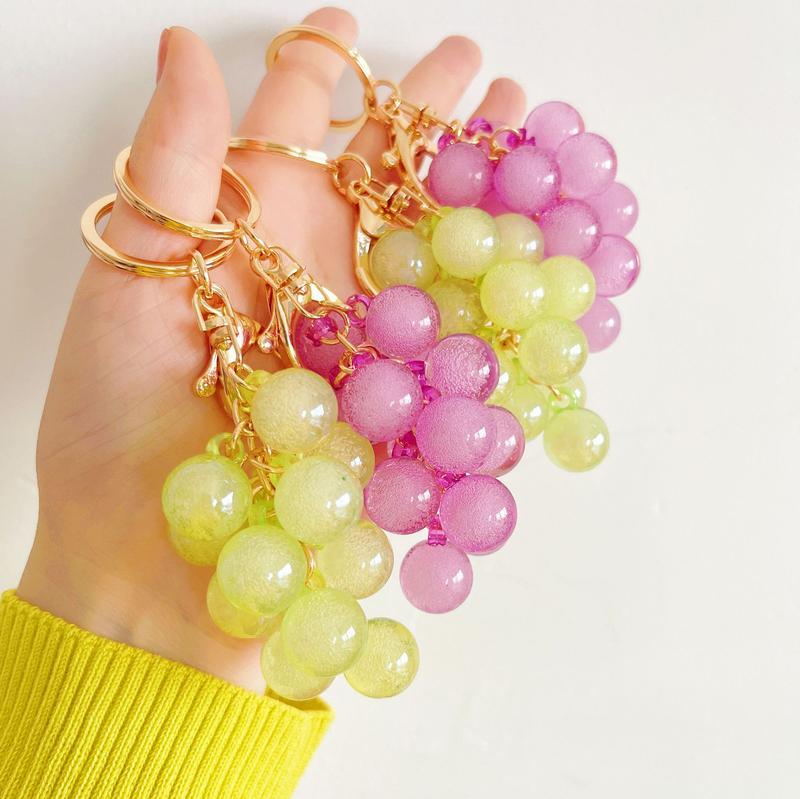 2PCS/3PCS/5PCS Grape Keychains, Creative Cute Bubble Jelly Grape Cluster Keychain Emulational Fruit Car Key Students' School Bag Pendant Gift