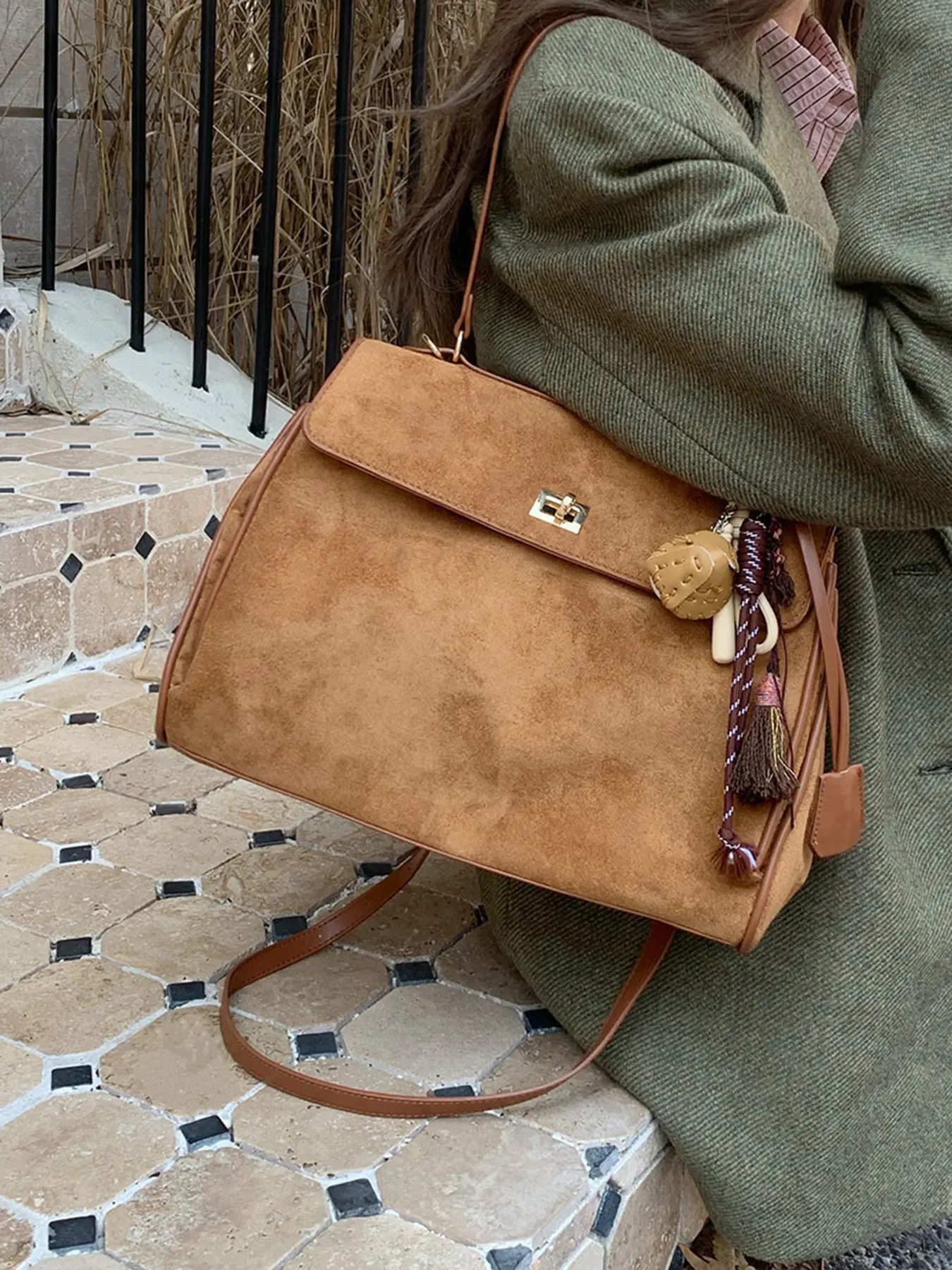 Vintage Matte Casual Tote Bag Large Capacity Versatile Crossbody Kelly Bag Fall Winter New Fashion Women's Handbag Casual Handbag Satchel