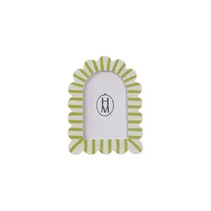 Striped Scalloped Photo Frame
