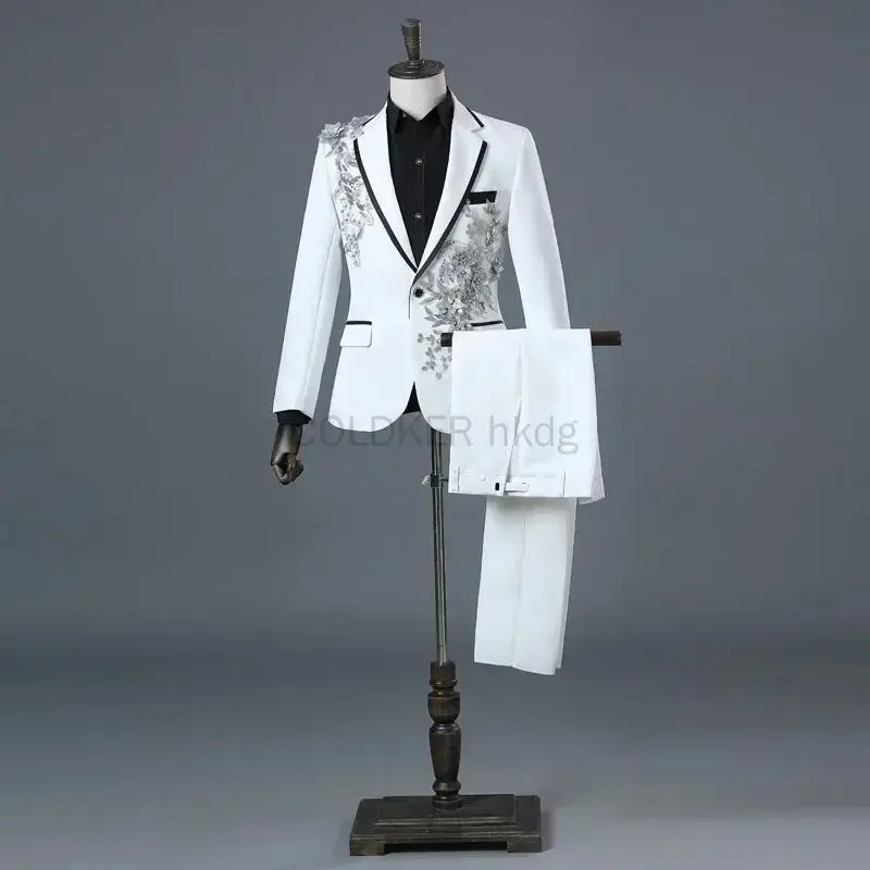 Elegant Appliqued Mens Suits Slim Fit 2 Piece Formal Tuxedo Suits Blazer Pants with Bow Tie for Wedding Prom Menswear Workwear Longsleeves Plain business casual outfits suits Beige Wetsuit