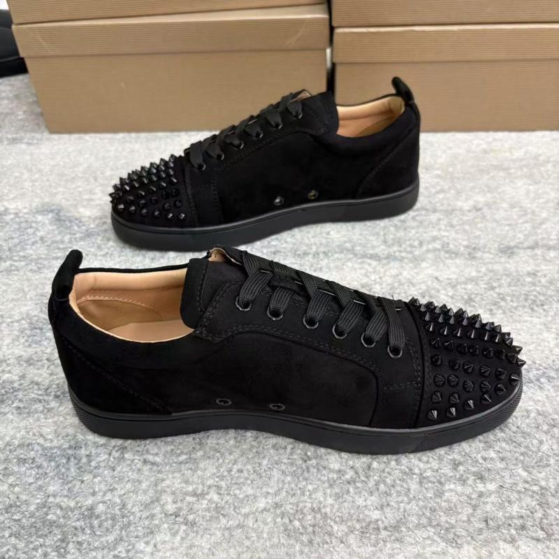 Men's low cut black velvet studded casual, multifunctional, comfortable, and fashionable red soled sports shoes