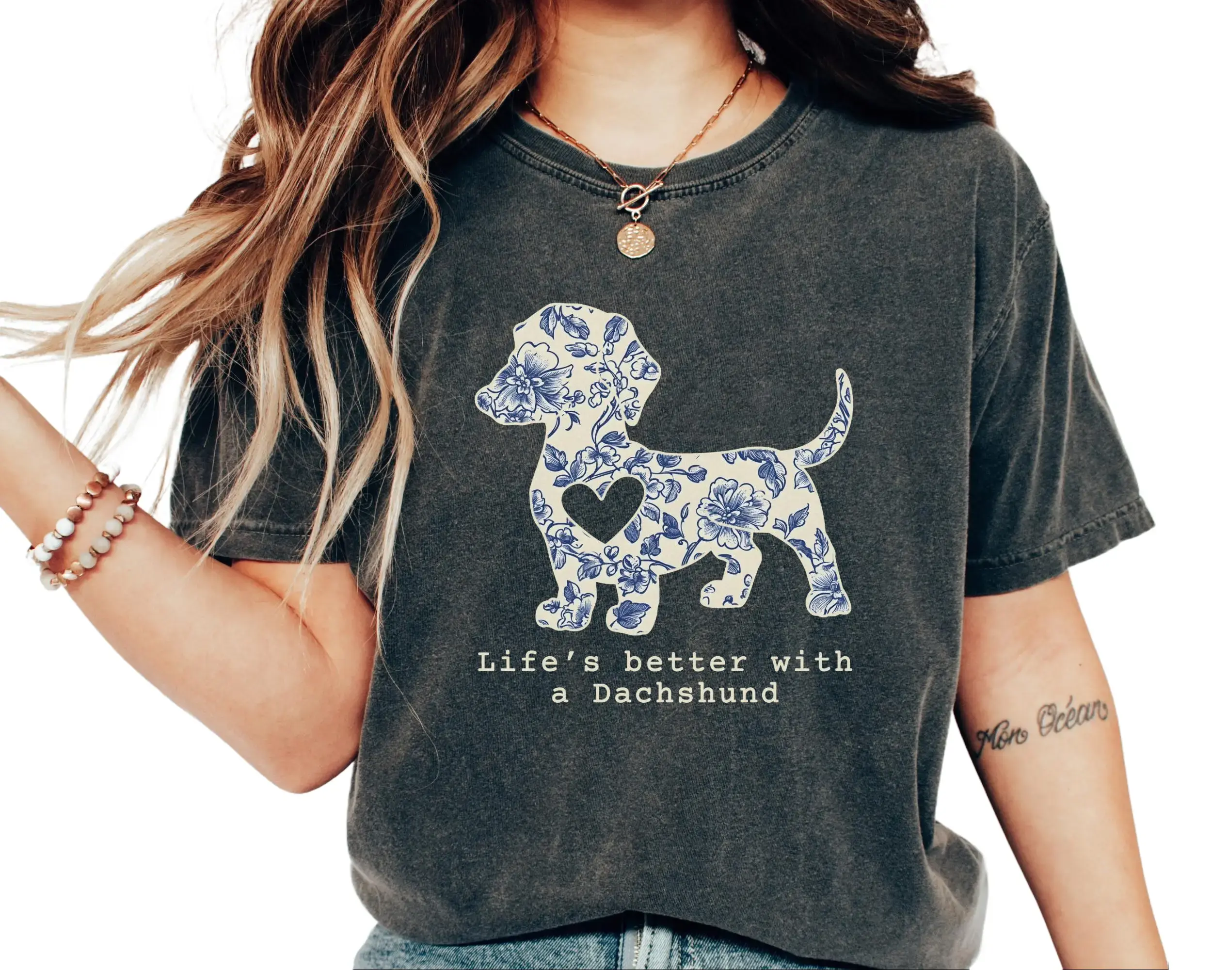 Comfort Colors Dachshund Shirt, Cute Doxie T-Shirt, Floral Doxie Mom Shirt Doxie Mama Shirt Dog Mama Gift For Dog Owner