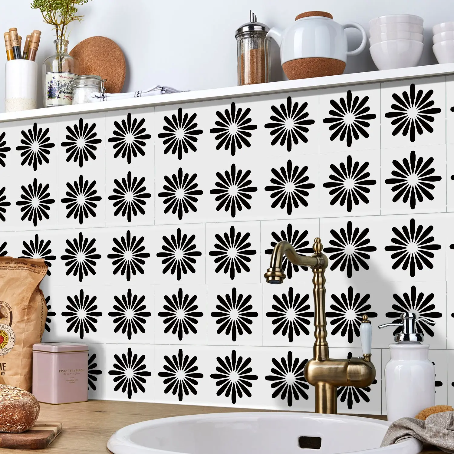 Chessboard Wall Sticker, Matte Finish, Removable and Reusable, Waterproof, No Residue, Modern Home Decor, Universal Use, Flat Pattern