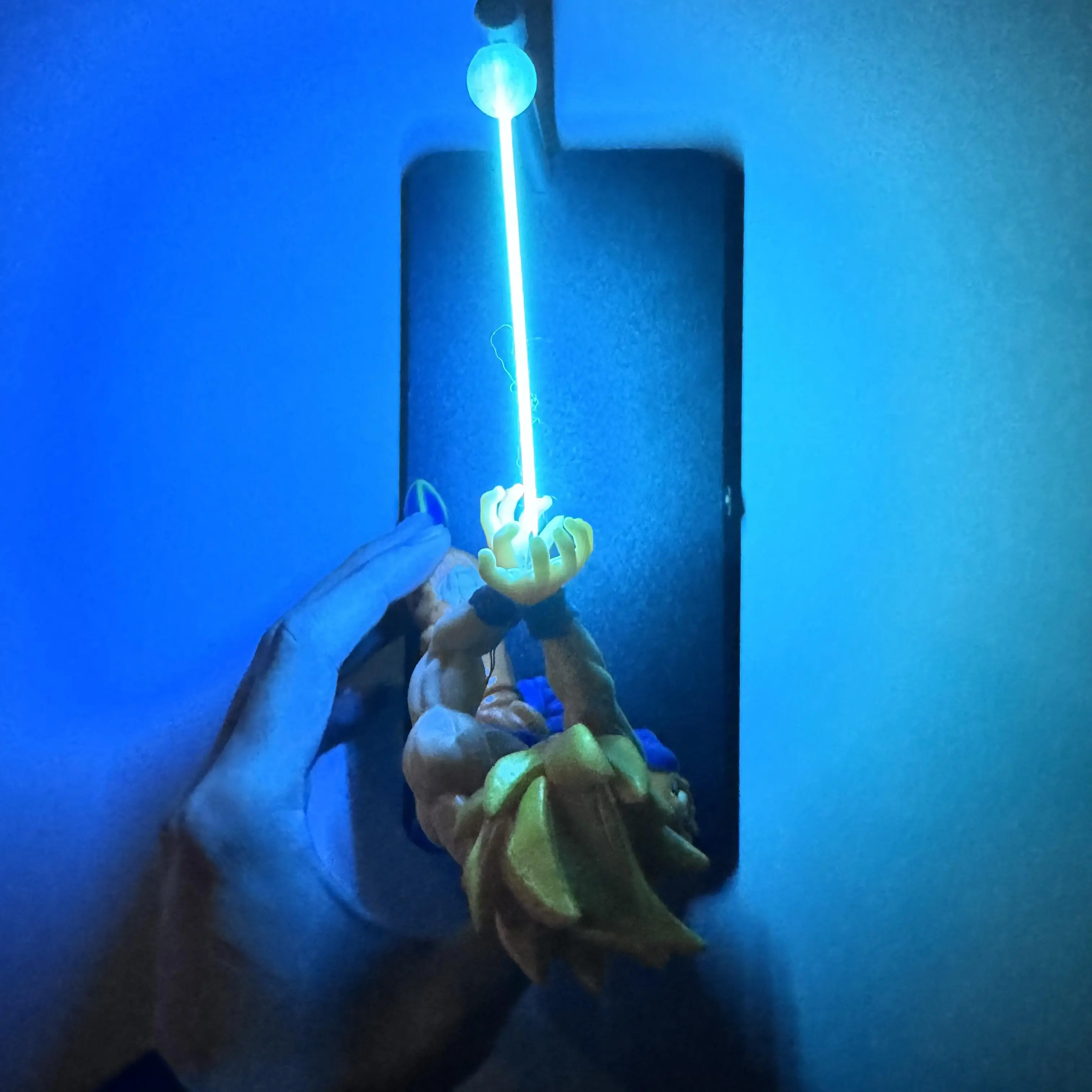 Energy Wave Magnetic Levitation Nightlight with Premium Dragon Ball Action Figure - Enhanced Material, Crafted Box, Decorative Indoor Toy, Science-Themed Gift for 12+ Anime Lovers (Toys & Hobbies, Classic & Novelty Stress Relief Item)