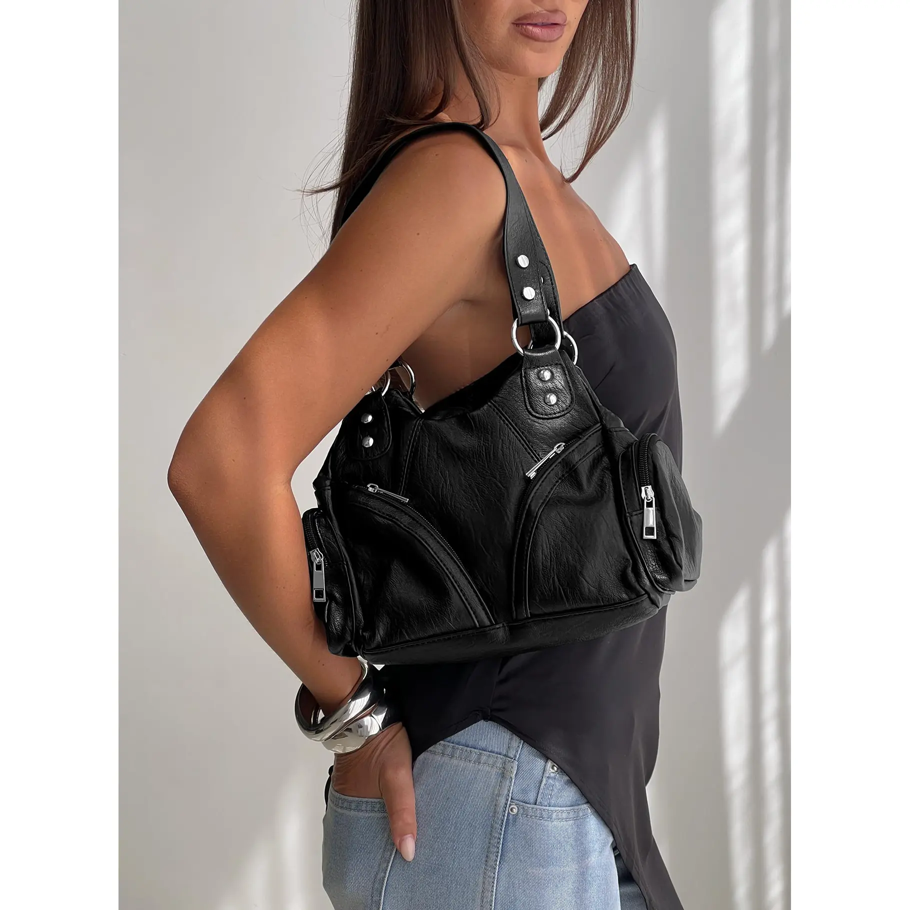 Do Not Disturb Bag Black